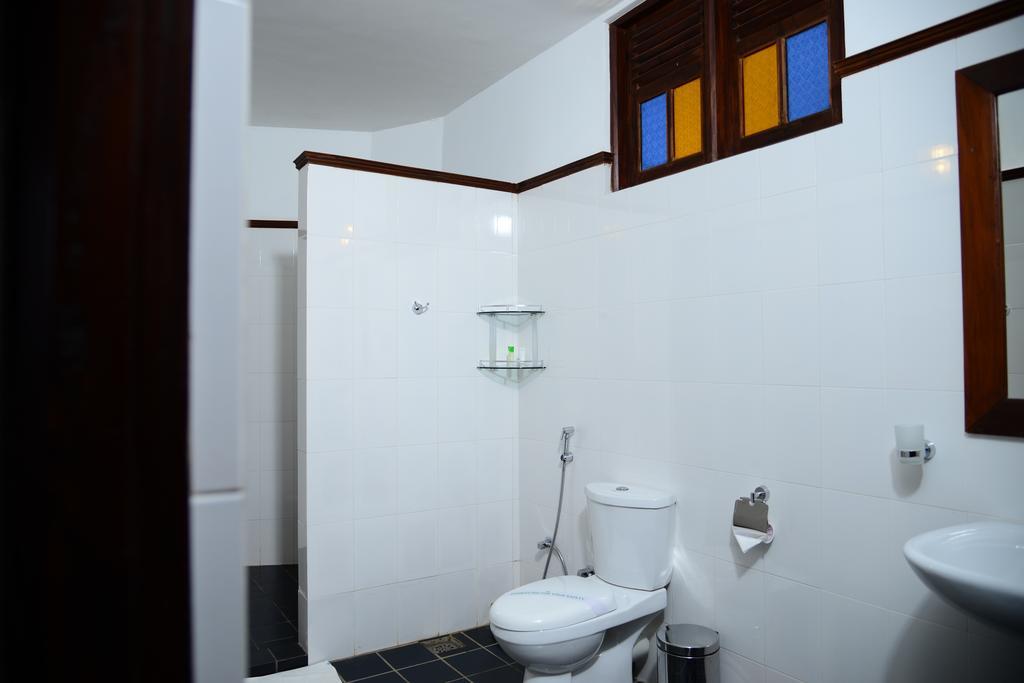 Mount Royal Hotel Kandy Room photo