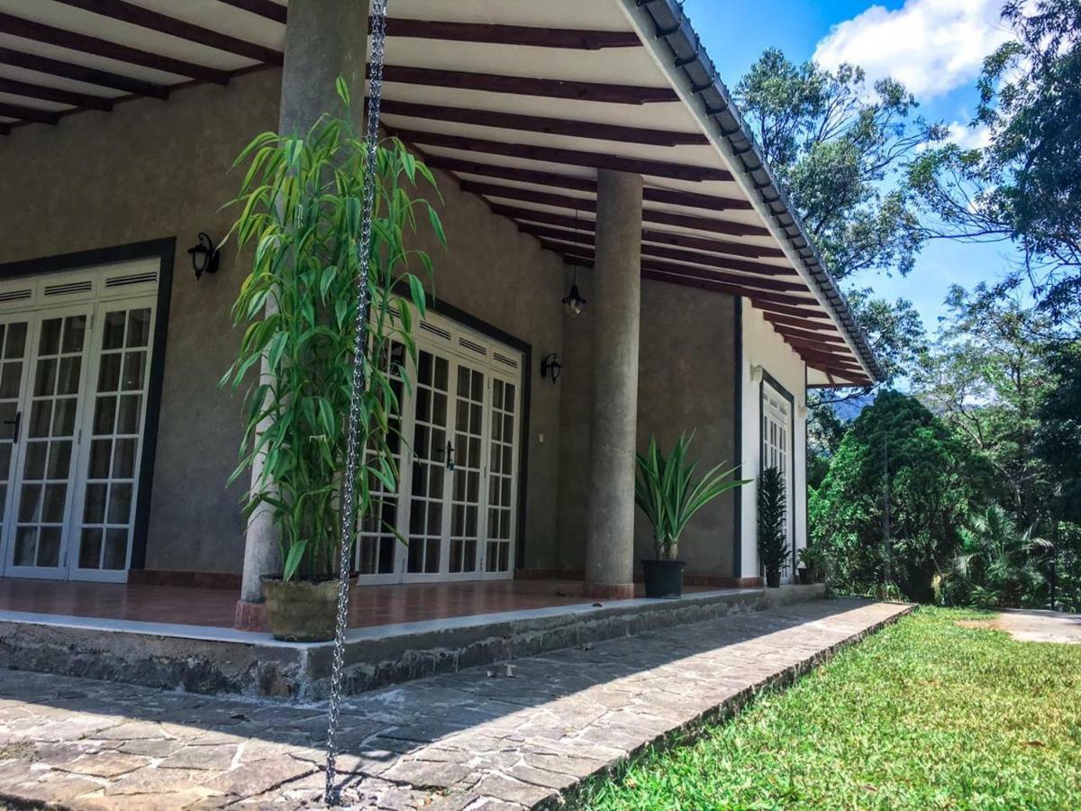 Mount Royal Hotel Kandy Exterior photo