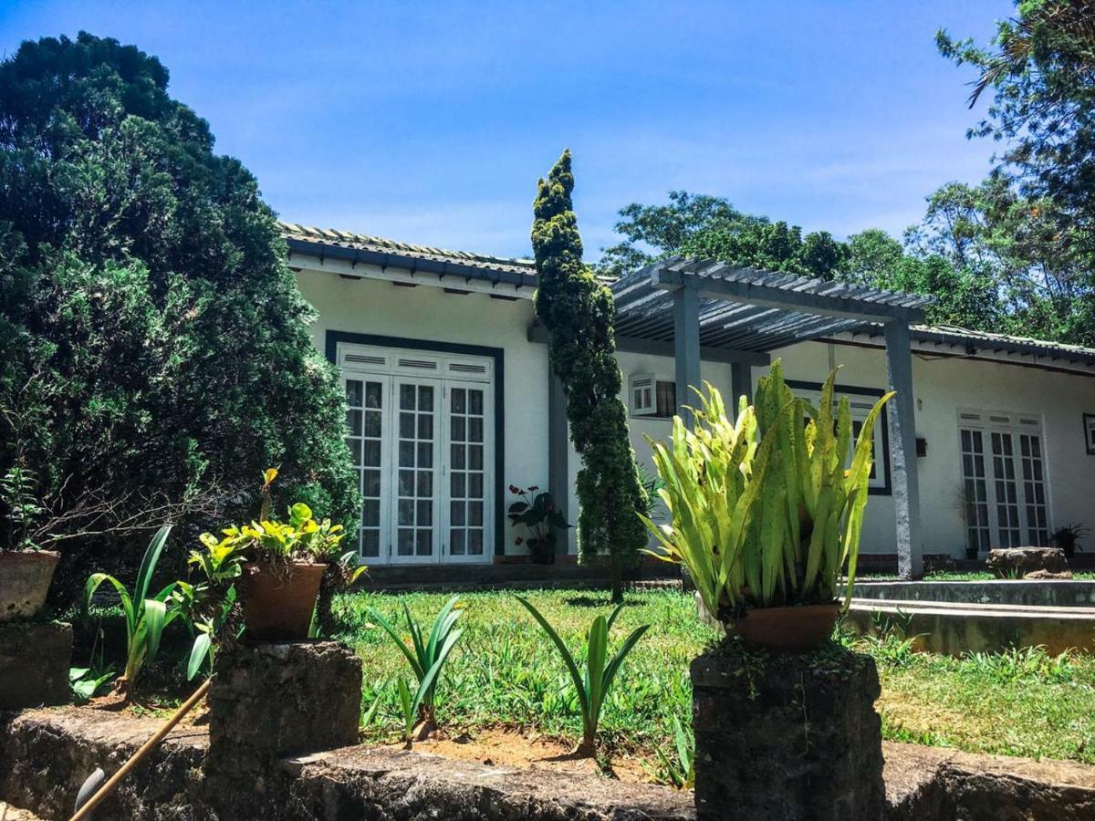 Mount Royal Hotel Kandy Exterior photo
